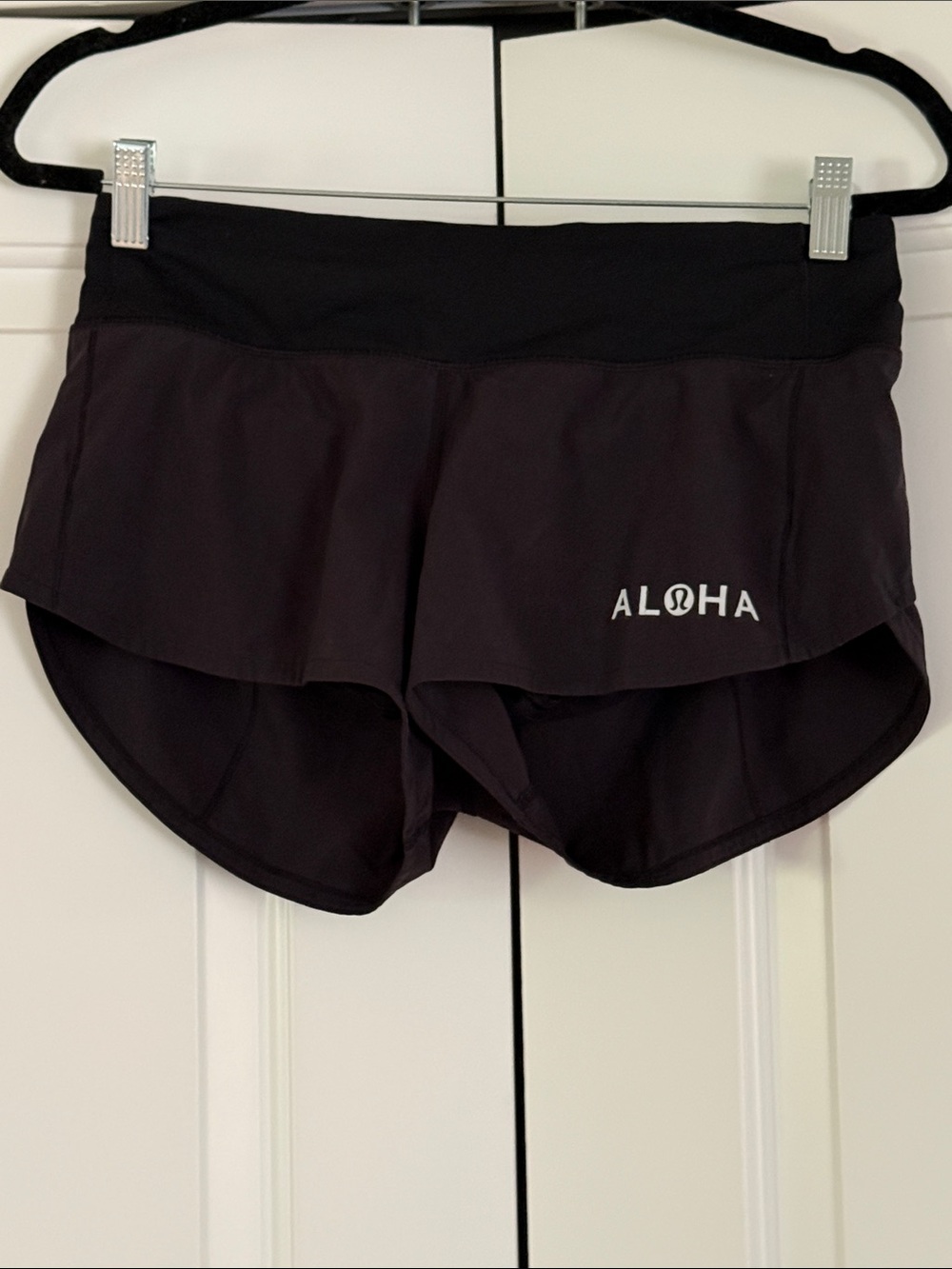 Lululemon black speed short